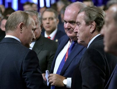 German ex-Chancellor Schroeder meets Putin in Moscow -Politico