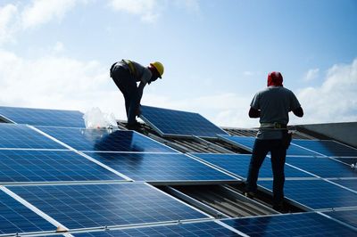 2 Hard-Hit Solar Stocks That Wall Street Predicts Will Rally More Than 25%
