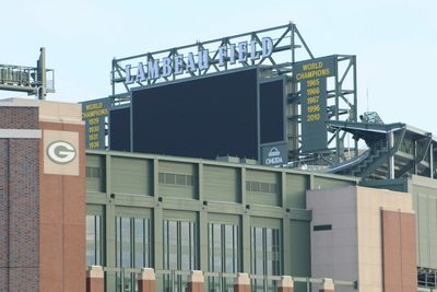 Packers’ stock offering raises $65.8 million for Lambeau Field upgrades