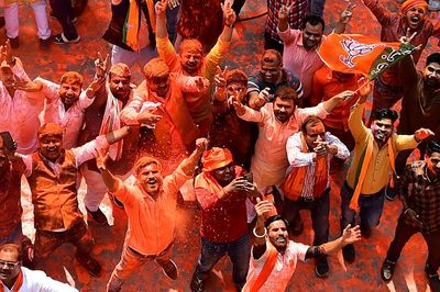 Modi's party retains Indian mega-state