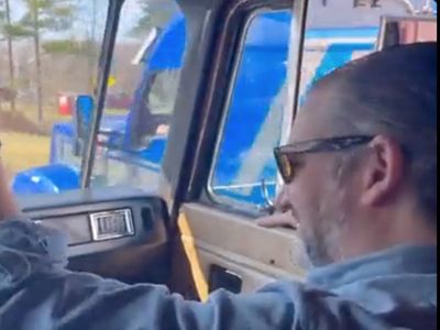 ‘Ted Cruz sucks!’ Heckler interrupts senator’s speech at People’s Convoy trucker protest