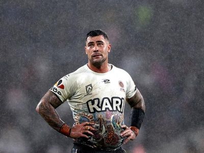 Fifita puts off retirement for his kids