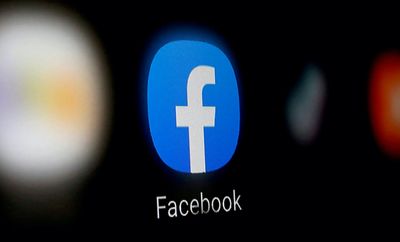 Facebook allows posts urging violence against invading Russians