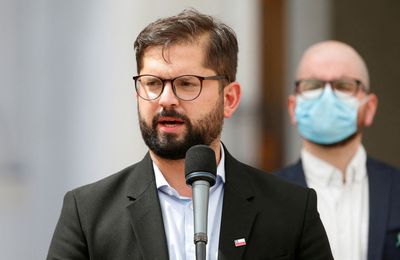 Gabriel Boric: From student protest leader to Chile's youngest president