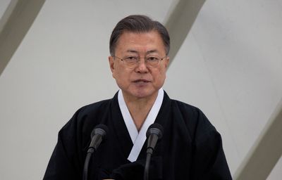 After S.Korea election loss, Moon's ruling party scrambles to regroup