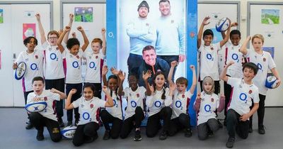 England rugby players surprise schoolchildren with world-first appearance