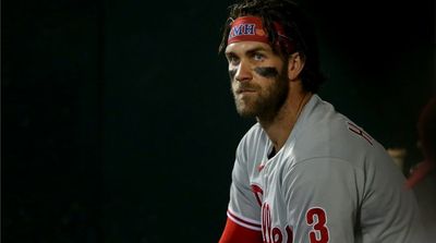 Report: Bryce Harper ‘Stumping For’ Phillies To Sign All-Star, Friend Kris Bryant in Free Agency