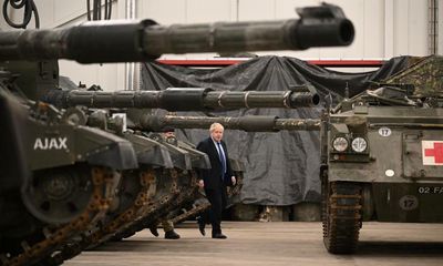 Minister asks military charities to help ensure British veterans don’t fight in Ukraine