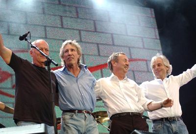 Pink Floyd remove their music from Russian streaming services