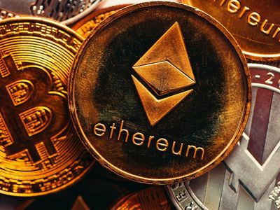 Ethereum Holds Key Pattern As Russia-Ukraine Tension Nears Boiling Point: How To Play The ETH Break