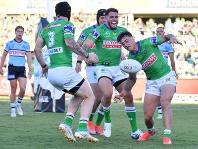 Raiders' Young stuns Sharks late in NRL