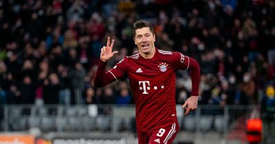 Manchester United 'certainly interested' in Robert Lewandowski and other rumours