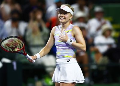 Harriet Dart upsets Elina Svitolina to reach Indian Wells third round for first time