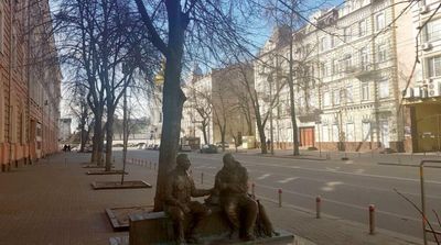 Asharq Al-Awsat's Envoy in Ukraine: As Russian Tanks Advance, 'Calm' Kyiv Braces for the Great Battle