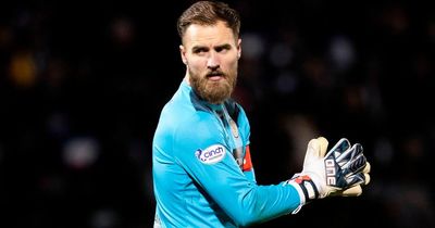 Jak Alnwick targeted by Aberdeen as Jim Goodwin prepares pre contract push for former keeper