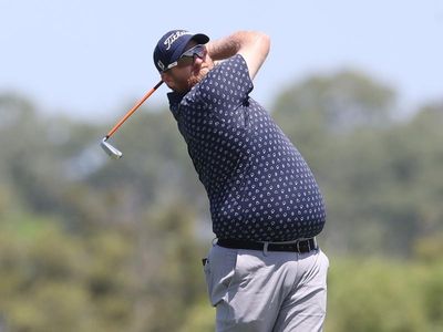 Pike has 3-shot lead in TPS Hunter Valley
