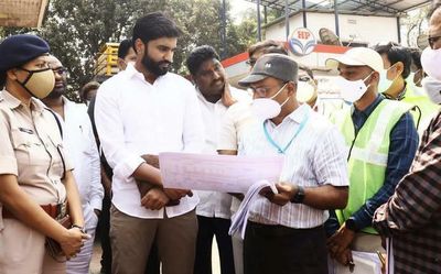 NHAI urged to prevent fatalities in 16 black spots on National Highways in East Godavari