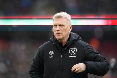 David Moyes tells West Ham to hang around top six ‘like a bad smell’