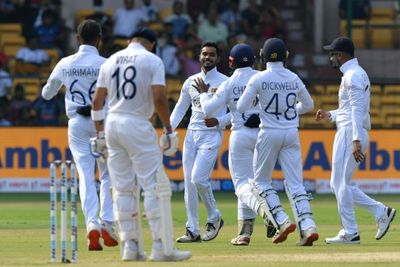 Sri Lankan spinners rattle India in pink ball Test