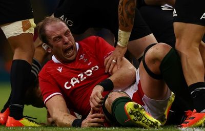 Wales call up Alun Wyn Jones for Italy finale