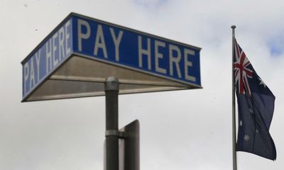 Weak money laundering laws put Australia at risk of becoming a haven for Russian cash