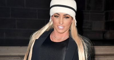 Katie Price charging fans £80 for classes to recreate makeup look