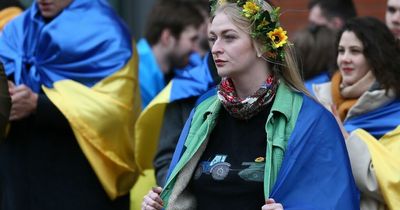 'We know how to fight': Ukraine protesters gather in Piccadilly Gardens for third week in continued show of anger over Russian invasion