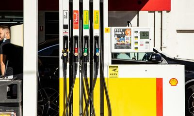 Scott Morrison leaves open possibility of petrol excise cut in budget