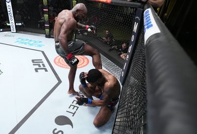 UFC Fight Night 203 video: Khalil Rountree takes out Karl Roberson with ruthless flurry