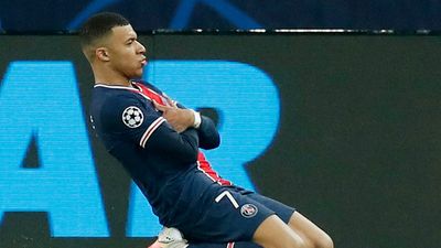 PSG bosses vie to keep Mbappé from Madrid's embrace after Champions League exit