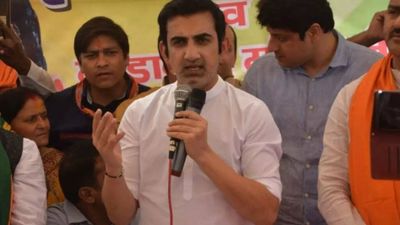 Delhi: BJP MP Gautam Gambhir takes stock of development works at Hedgewar Park in Mandawali