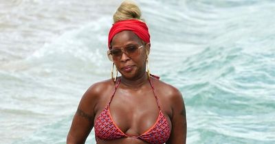 Mary J. Blige, 51, shows off incredible summer body in Versace bikini