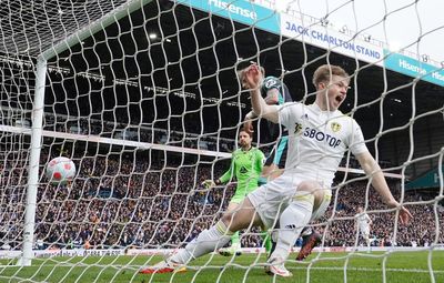 Joe Gelhardt nets last-gasp winner for Leeds to leave Norwich adrift at the bottom