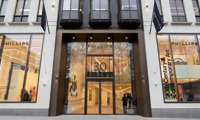 Russian-owned auction house faces boycott by art world figures