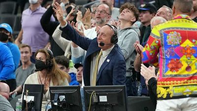 Look: Dick Vitale Reveals Men’s Final Four, National Champion Picks on Whiteboard