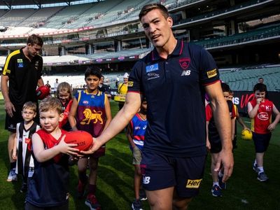 Demons to avoid AFL flag hangover: Viney