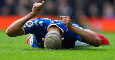 'Desperate cocktail' - National media react to Everton defeat to Wolves as relegation fears intensify