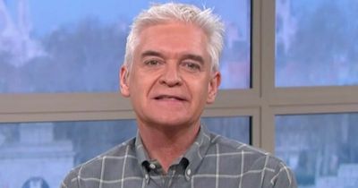 Phillip Schofield reaches out to Holly Willoughby as she's replaced on This Morning