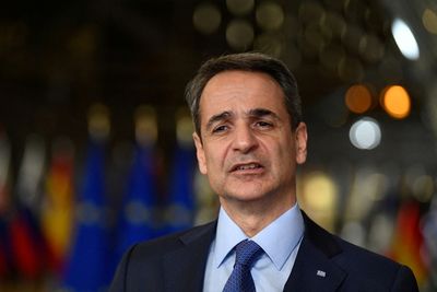 Greek PM tells Zelenskiy EU sanctions will help pressure Russia