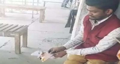 Uttar Pradesh: Mainpuri man burns academic documents, says no hope to get job in BJP rule