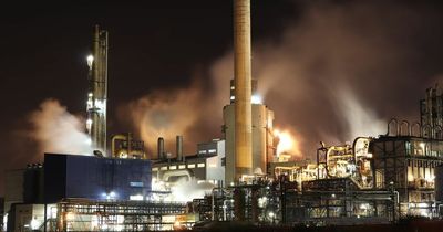 Government may keep coal-fired power stations open because of Russia