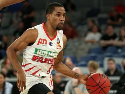 Cotton bomb hands Perth epic NBL victory