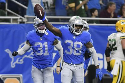 Lions re-sign safety C.J. Moore to a one-year deal