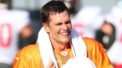 Tom Brady Unretired and Twitter Had So Many Jokes About The GOAT Doing Chores and Spending Time With Family: TRAINA THOUGHTS