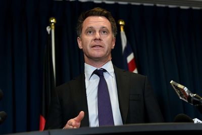 Icac funding to be ‘at arm’s length’ under NSW Labor, Chris Minns reveals