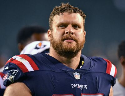 Bengals to sign OL Ted Karras to 3-year deal, per report