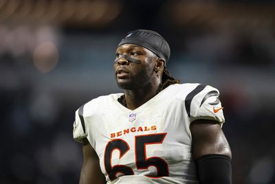 Details of Larry Ogunjobi’s contract with Bears