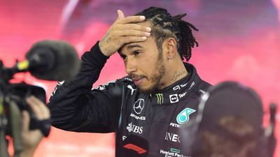 F1 Star Lewis Hamilton Changing Name to Incorporate Mother’s Last Name