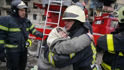 VIDEO: Ukrainian Firefighters Battle Flames, Rescue Survivors After Residential Building Bombed