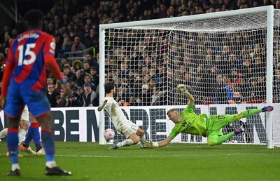 Crystal Palace hold wasteful Manchester City to give Liverpool boost in title race